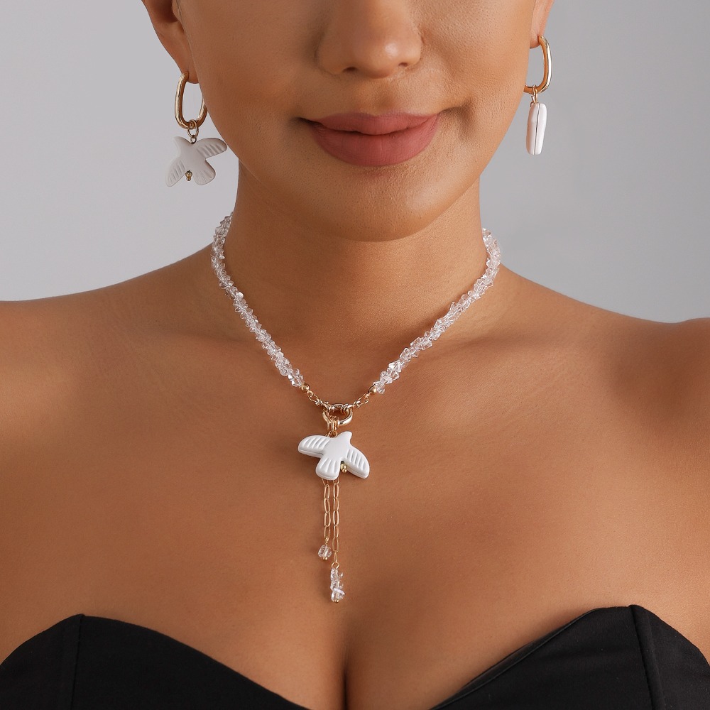 Biały Naszyjnik z Perłami w Ks – Layered Pendant Necklace Aesthetic recenzja i cena